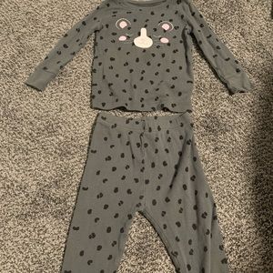 Old navy pajama set 18-24 months